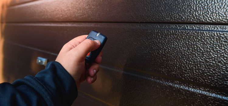 automatic door opener with remote control in Lemoore Station